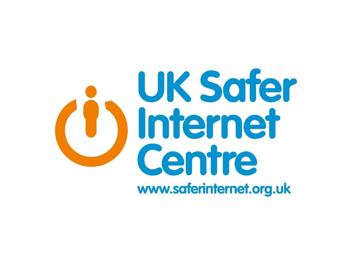 The UK Safer Internet Centre logo